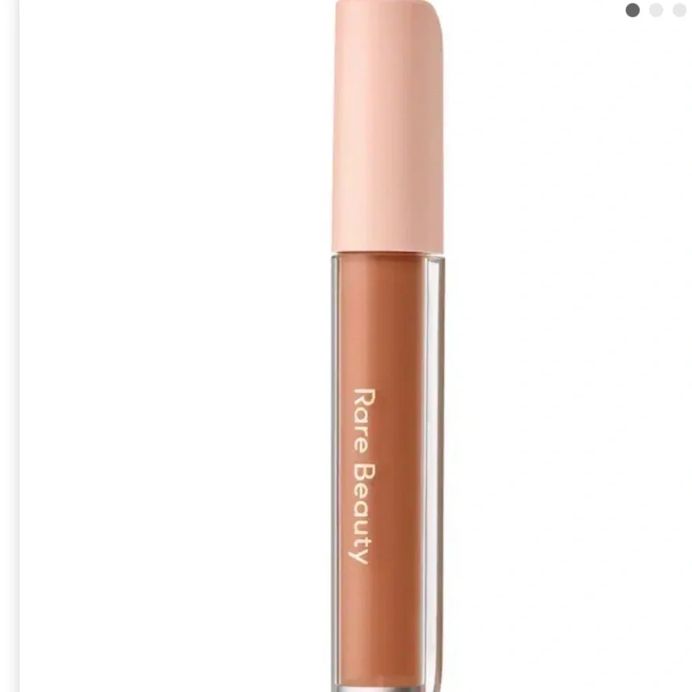 RARE Beauty Positive Light Under Eye Brightener Medium Deep